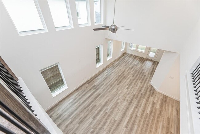Building Photo - 21659 Lampeter River Ln