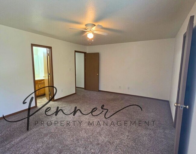 Building Photo - 3114 S Cedar Crest Ct
