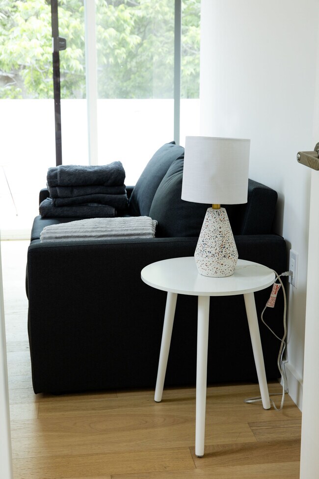 Building Photo - 507 S Park Dr