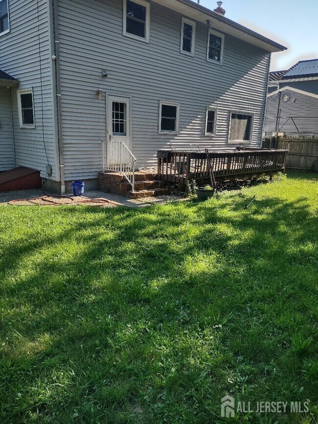 Building Photo - 204 Marlin Dr