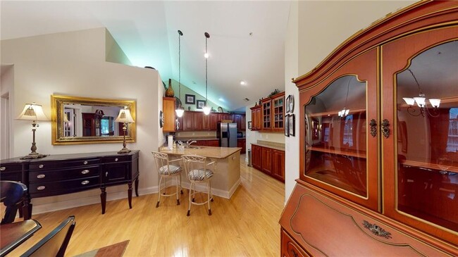 Building Photo - 100 Highlands Ridge Pl SE