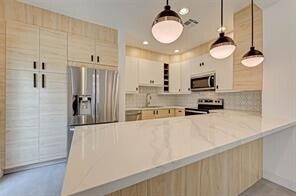 Primary Photo - 701 Bering Dr