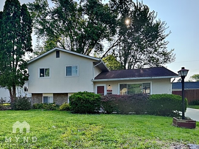 Building Photo - 3474 Farley Dr