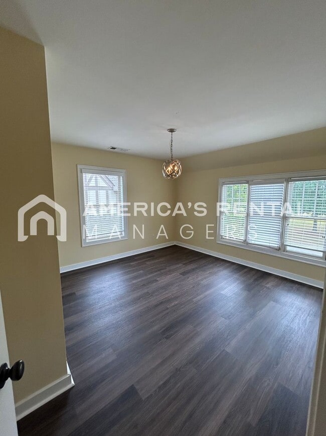Building Photo - DEPOSIT PENDING! Home in Hoover!!! View with 48 Hours Notice!