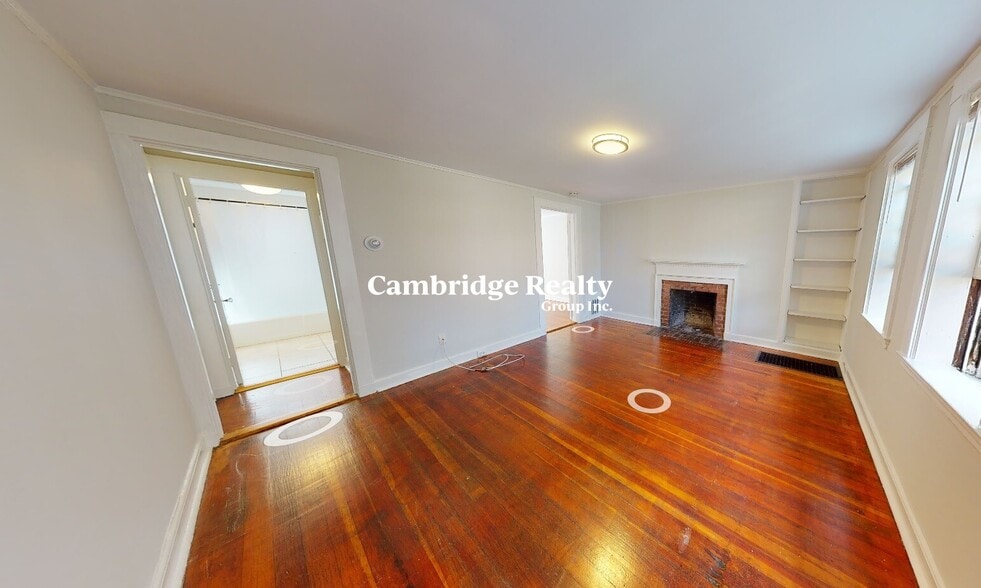 Building Photo - 40 Gibson St