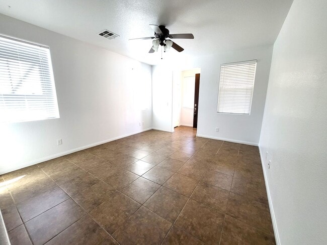 Building Photo - 9322 Quiet Mist Ct