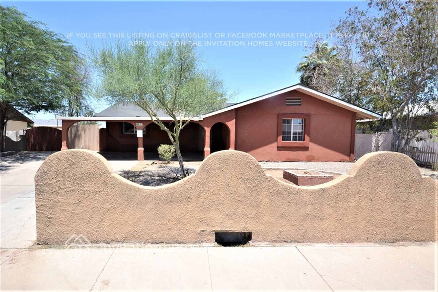 Primary Photo - 4832 W Catalina Dr