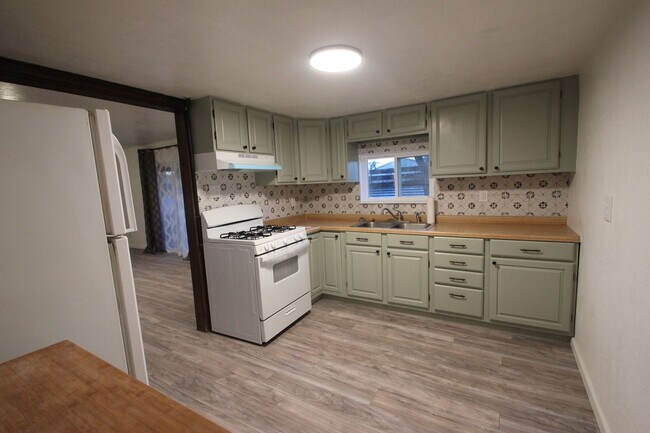 Building Photo - 1414 Griego Rd NW