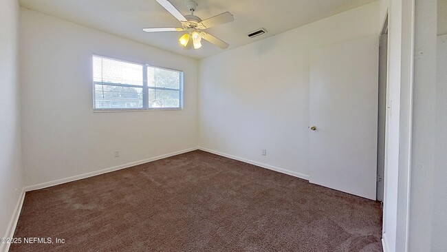 Building Photo - 2131 Goltare Dr