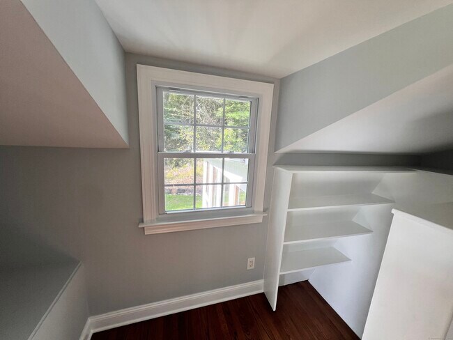 Building Photo - 267 Thunder Hill Dr
