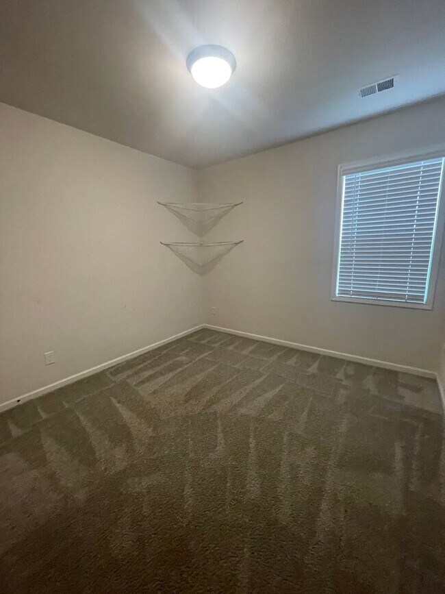 Building Photo - Lovely 3 bedroom 2 bath home  in Duncan!!!!