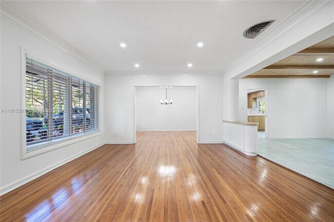 Building Photo - 1235 Algardi Ave