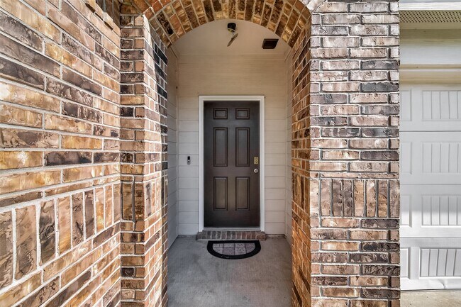 Building Photo - 21422 Chester Cliff Ln