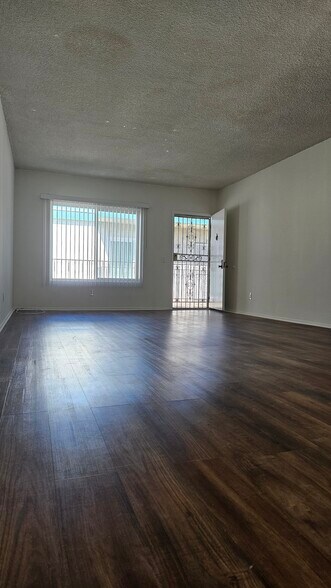 Building Photo - 3838 Keystone Ave