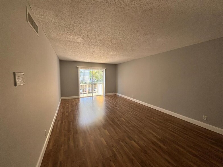 Building Photo - 18101 NW 68th Ave