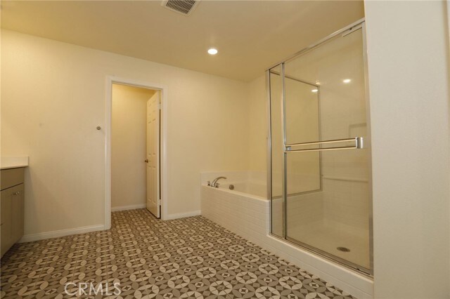 Building Photo - 14059 Zirconia Ln