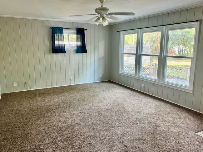 Building Photo - 1307 Aldridge-House-Commerce-"October Move...