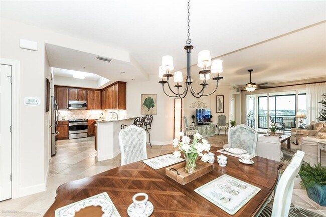Building Photo - 10521 Amberjack Way