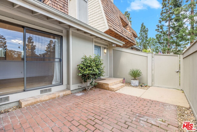 Building Photo - 13107 Mindanao Wy