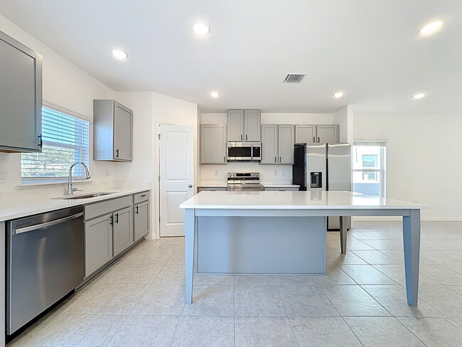 Building Photo - 3741 Academia Ave