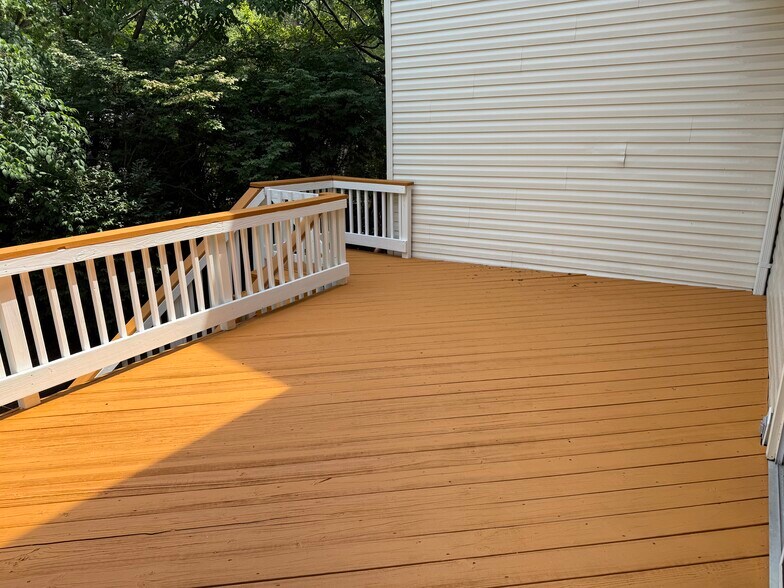 Building Photo - 637 Baystone Ct