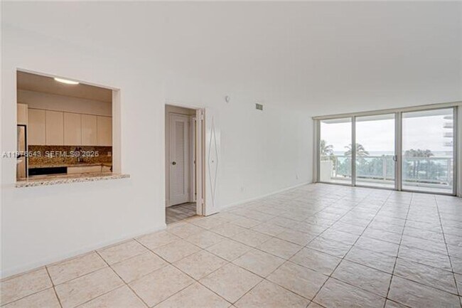 Building Photo - 5161 Collins Ave