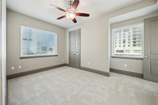 Building Photo - 9870 Gaylord Dr