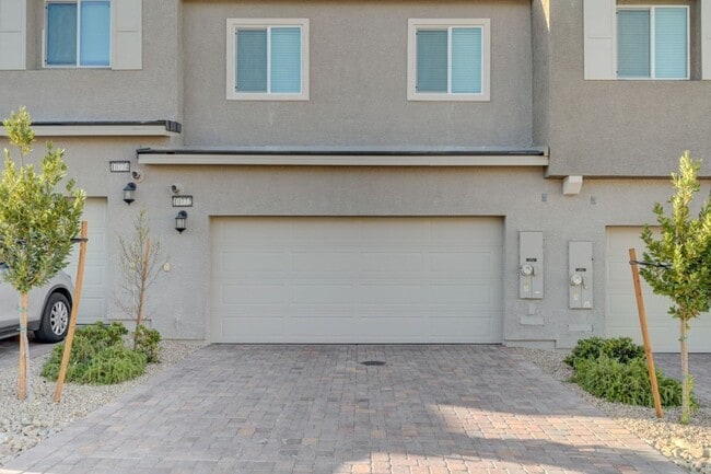Building Photo - 10772 Paget Ct