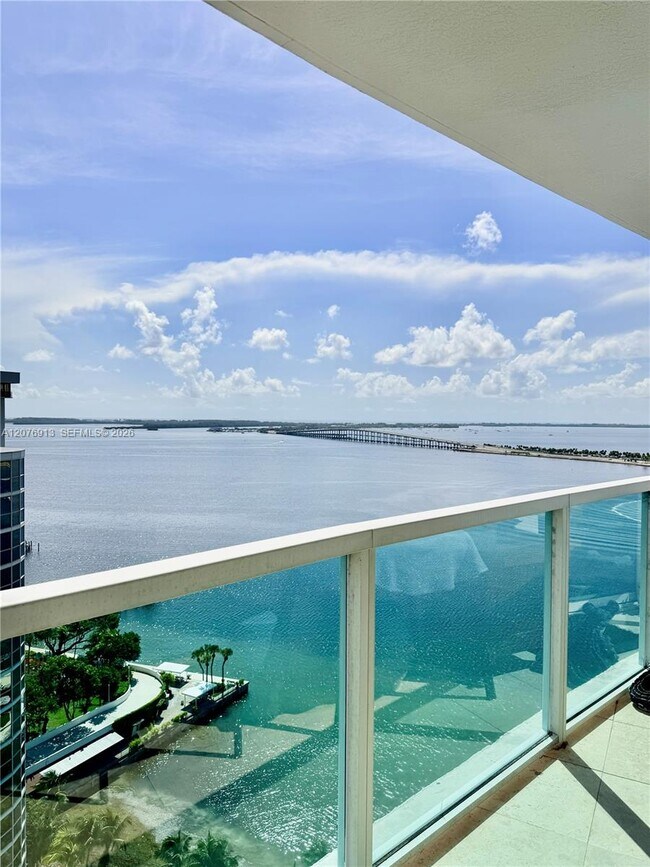 Building Photo - 2101 Brickell Ave