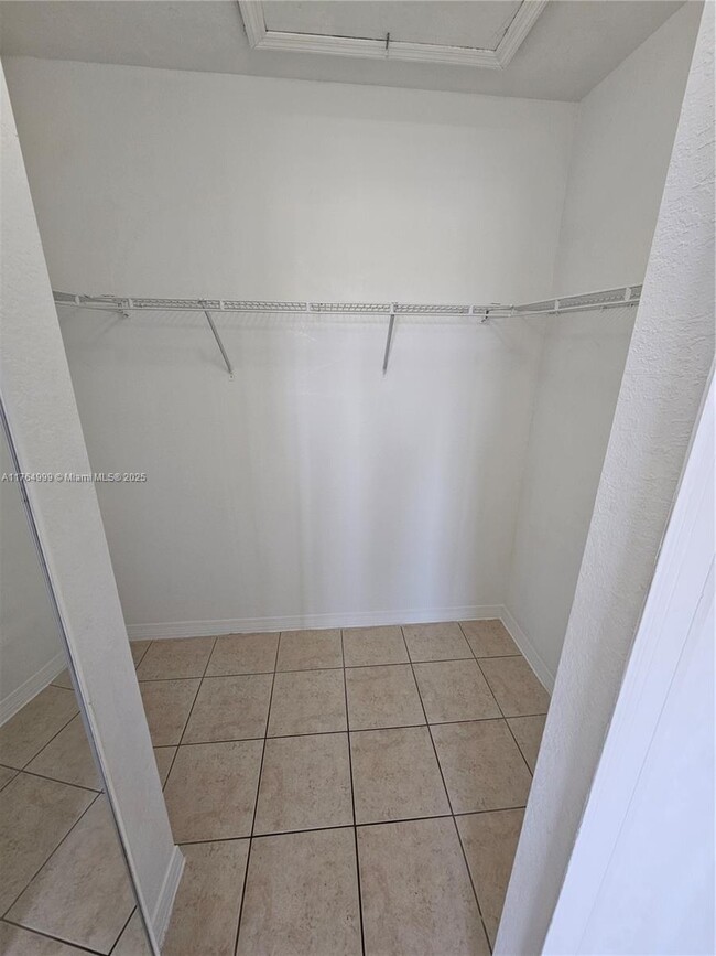 Building Photo - 8882 W Flagler St
