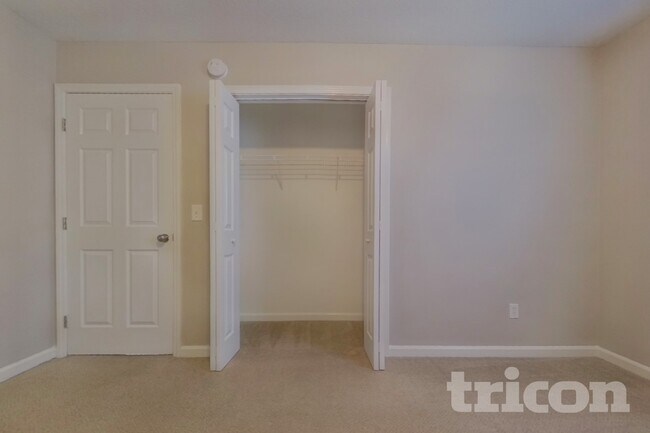 Building Photo - 108 Woodlands Village Dr