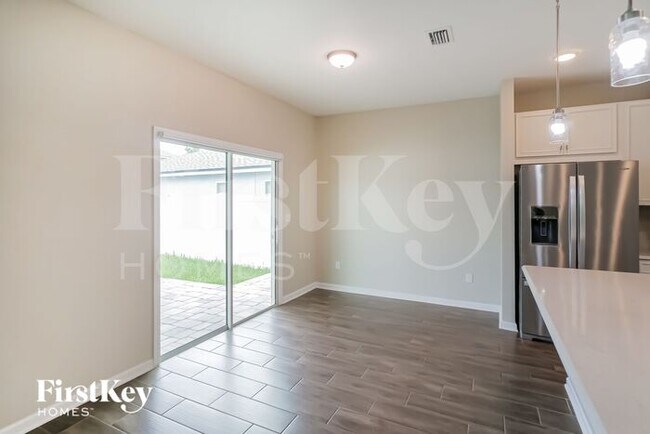 Building Photo - 92 Vicksburg Dr