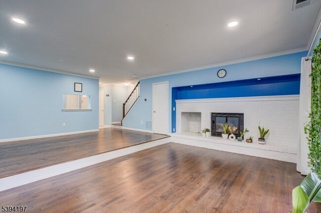 Building Photo - 75 Pear Tree Ln