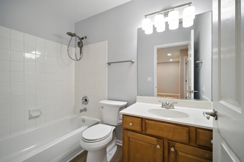 Building Photo - 3412 Blue Ridge Dr