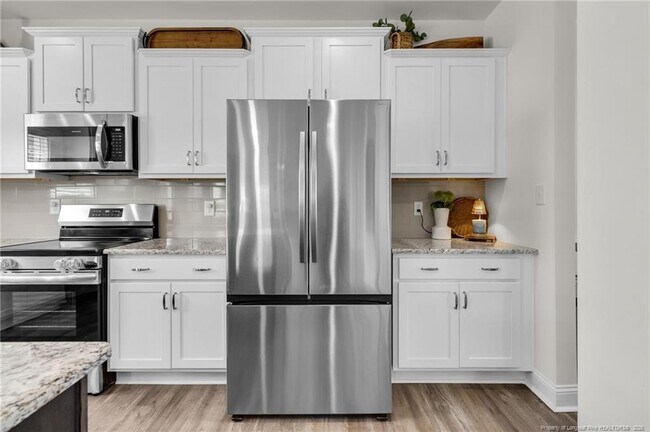 Building Photo - 173 London Dr