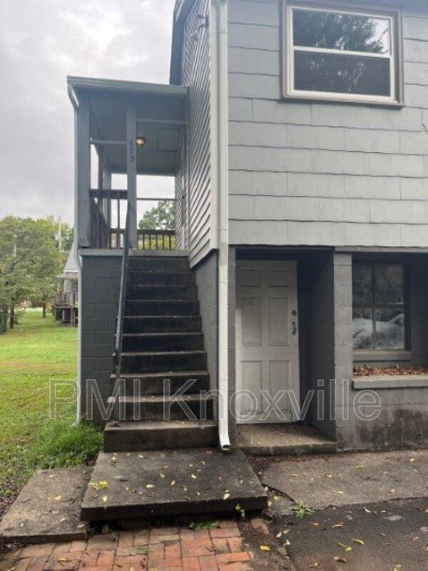 Building Photo - 809 Cates St