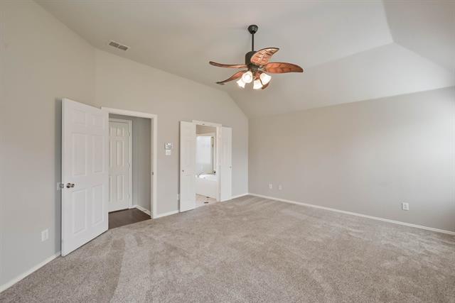 Building Photo - 4 Blue Meadow Ct