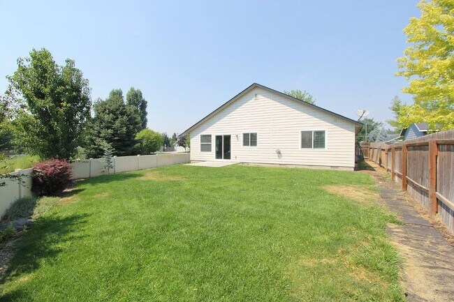 Building Photo - 2897 W Jayton Dr