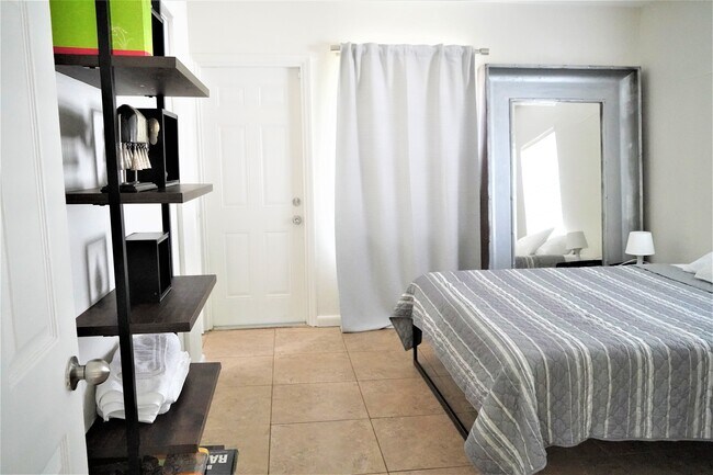 Building Photo - 30 NW 45th St