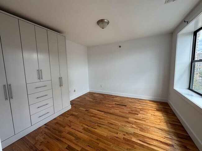 Building Photo - 5113 Bergenline Ave