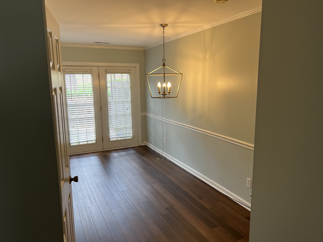 Building Photo - 3751 Jamestown Cir