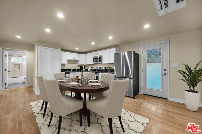 Building Photo - 5322 Weatherford Dr