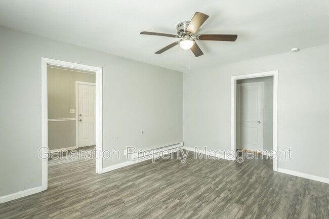 Building Photo - 207 Laws Ave