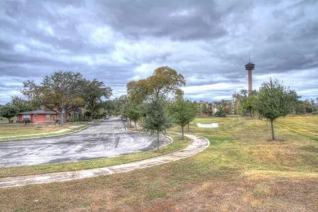 Building Photo - 528 Refugio St