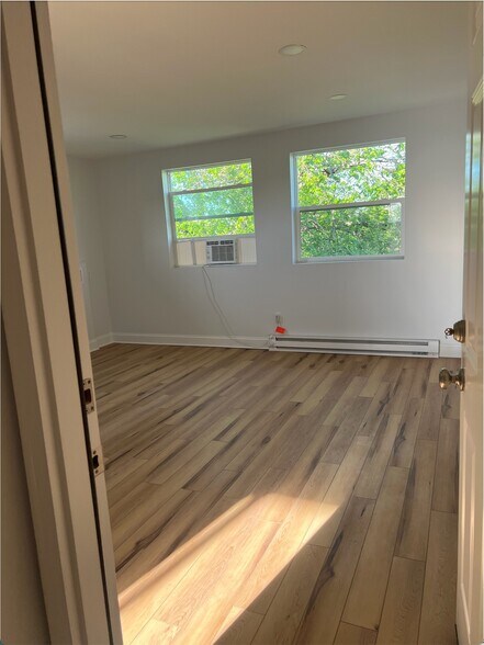 Building Photo - 5000 Frankford Ave