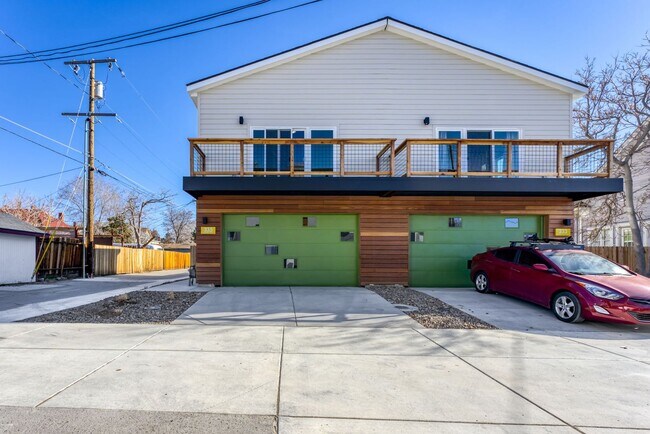 Building Photo - MidTown Gem - Fully Renovated W Large Rooms