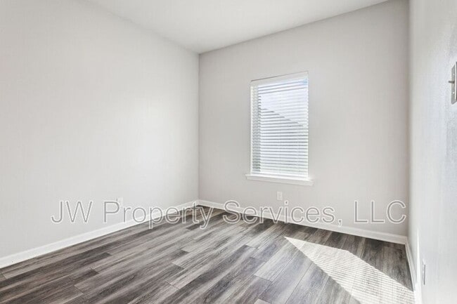 Building Photo - 785 Bent Cypress Ln