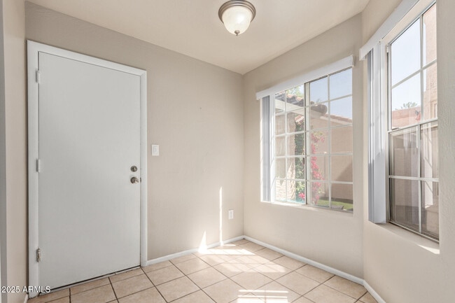Building Photo - 6734 S Brittany Ln
