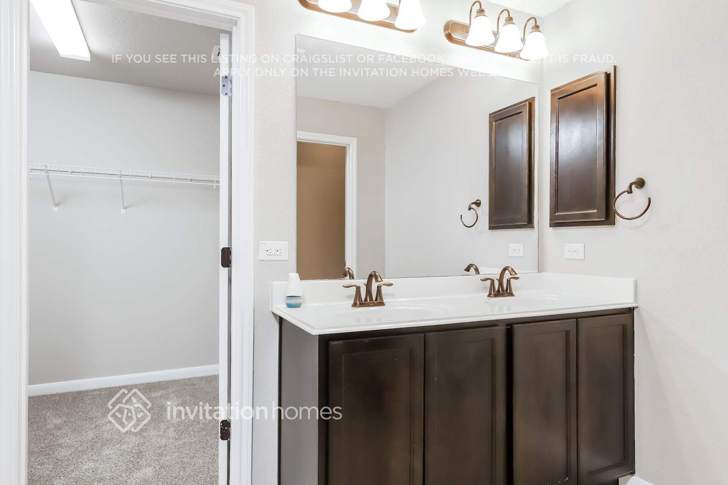 Building Photo - 13427 Colorado Parke