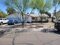 Building Photo - 2605 S Rita Ln